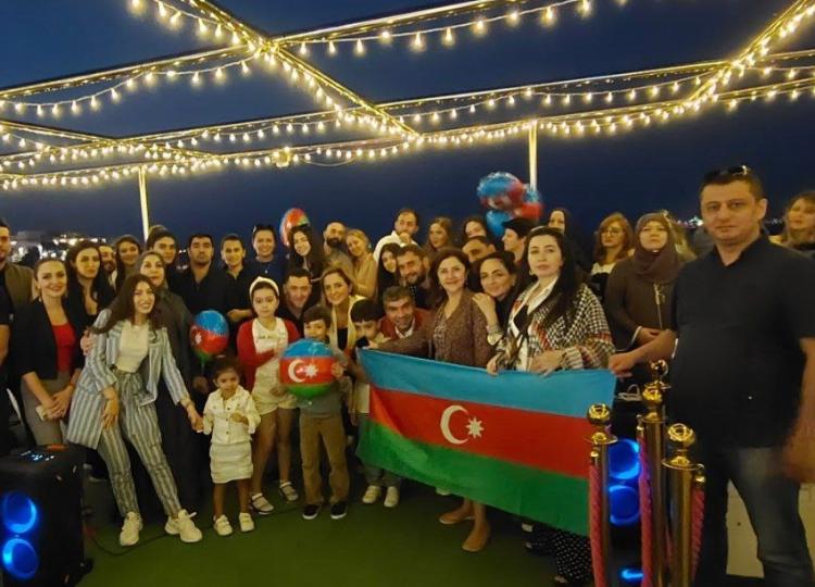Dubay şəhərində soydaşlarımızın həmrəylik görüşü təşkil edilib - FOTO