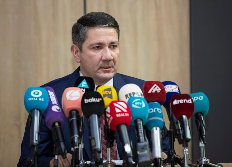 Əmək və Əhalinin Sosial Müdafiəsi Nazirliyində brifinq keçirildi 