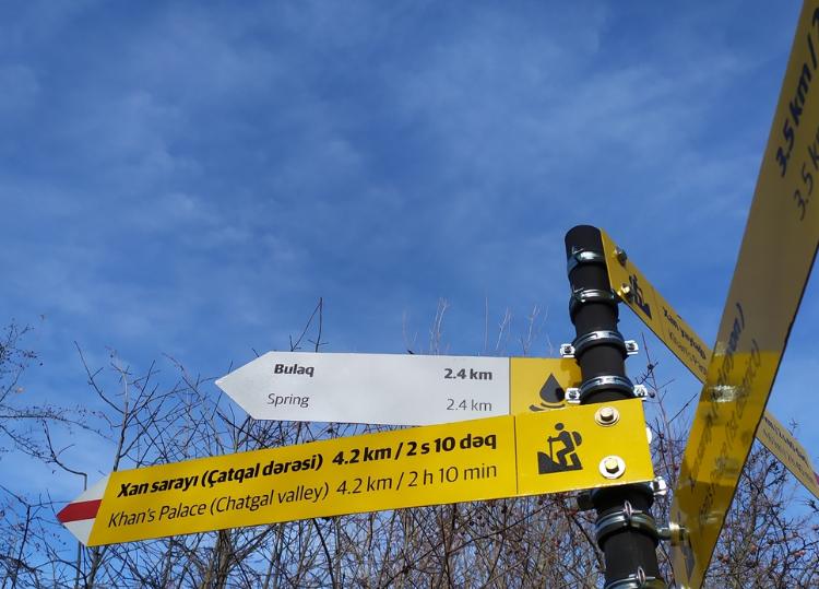 Şəki şəhərində turistlər üçün dağ gəzinti marşrutları istifadəyə verilib 