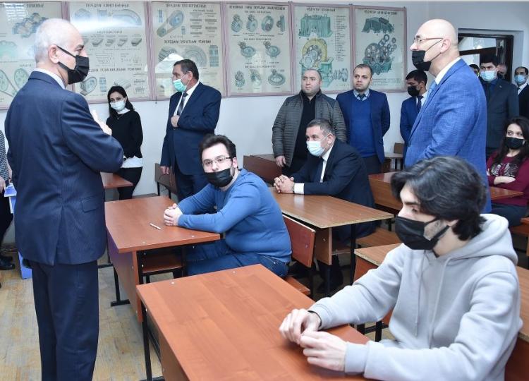 AzTU-da imtahan sessiyasını izləmək üçün mediatur təşkil olunub - FOTO