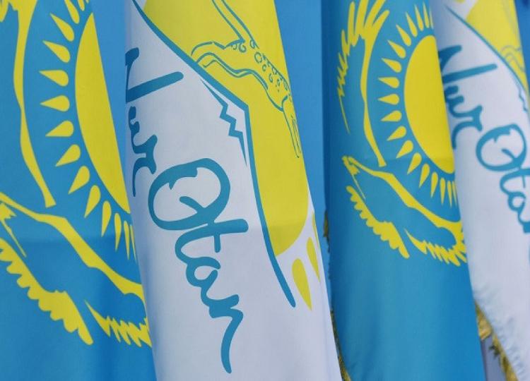 Prezident "Amanat" partiyasının növbədənkənar qurultayında iştirak edib və Rusiya ilə Ukraynanı razılığa gəlməyə çağırıb 