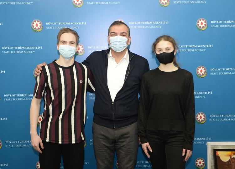 Fuad Nağıyev fiqurlu konkisürmə üzrə atletlərimizlə görüşüb 