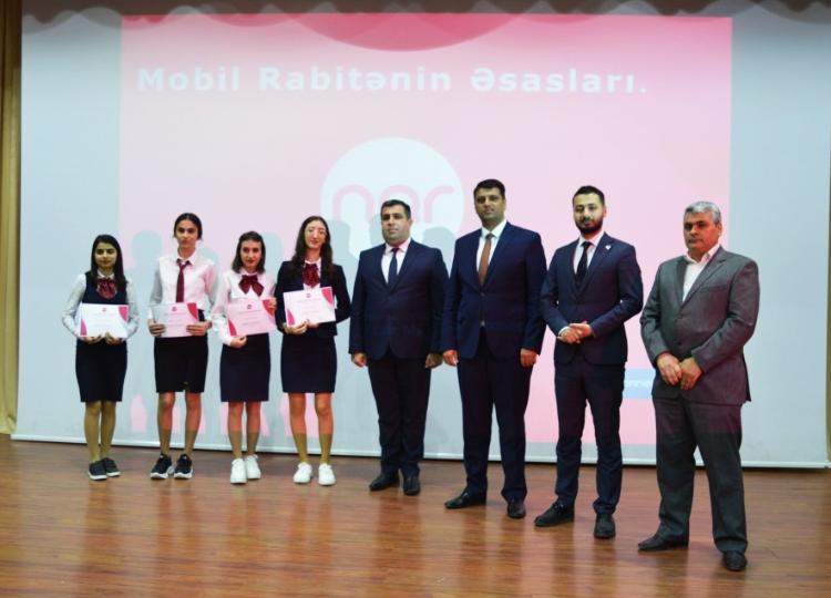 Naxçıvan Dövlət Universitetində "Mobil rabitə təlimi" keçirildi - FOTO