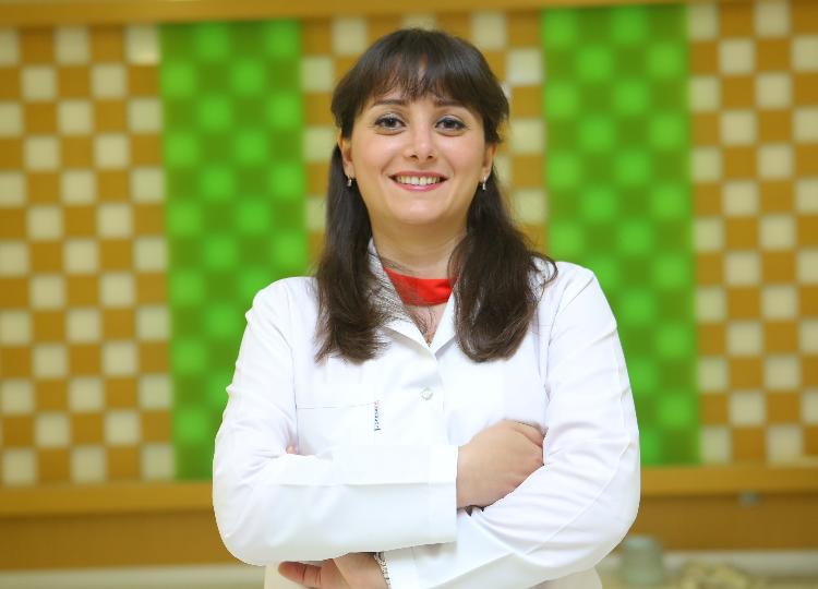 Hərəkət etməkdə çətinlik, titrəmə və ağrı - Parkinson xəstəliyi necə yaranır? - MÜSAHİBƏ