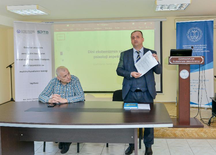 İlahiyyat İnstitutunda tələbələr üçün təlimlər keçirilib 