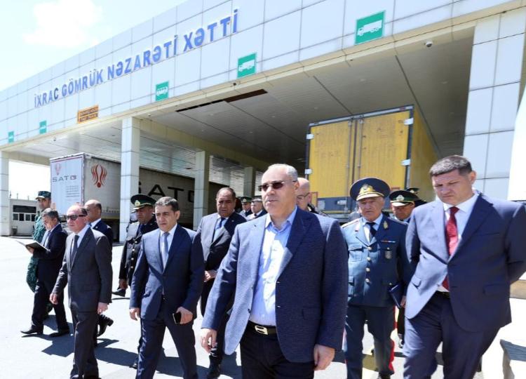 Dövlət Gömrük Komitəsinin sədri "Mazımqara" gömrük postunda mövcud vəziyyətlə tanış olub 