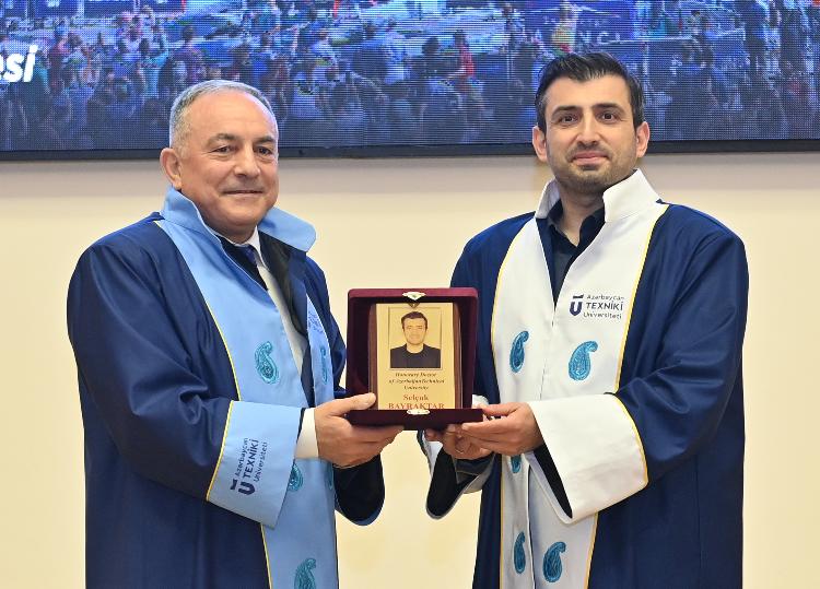 Selçuk Bayraktara Azərbaycan Texniki Universitetinin fəxri doktroru adı verilib - FOTO