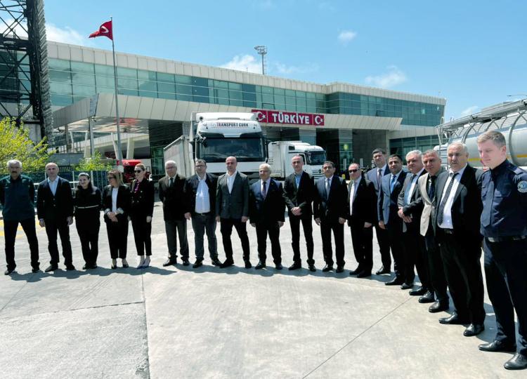 Gömrük orqanlarının nümayəndələri arasında üçtərəfli görüş keçirilib - FOTO