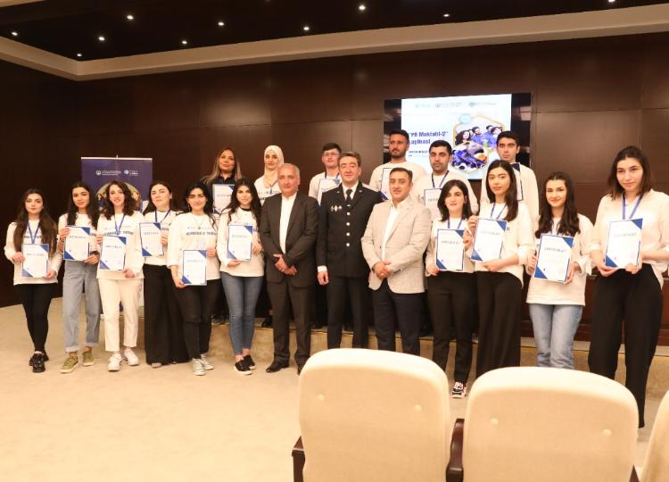 "Miqrasiya Könüllüsü" İctimai Birliyinin "PR Məktəb 2" layihəsi uğurla başa çatıb 