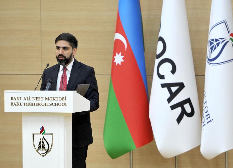 Ümummilli lider Heydər Əliyevin anadan olmasının 99-cu ildönümünə həsr olunmuş konfrans təşkil edib 