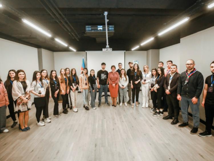 Gənclər təşkilatları PR işinin düzgün qurulmasında keyfiyyətcə yeni mərhələyə qədəm qoyur - FOTO