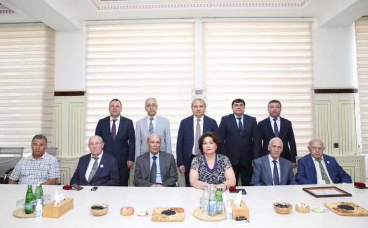 BDU əməkdaşlarına Təhsil Nazirliyinin təltifləri təqdim olunub 