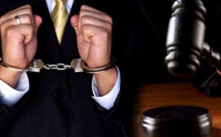 Məhkəmənin azadlığa buraxdığı sabiq gömrükçülər yenidən həbs olundular 