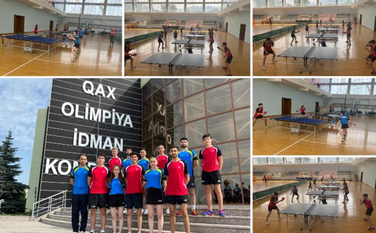 Stolüstü tennisçilər Islamiadaya hazırlaşırlar 