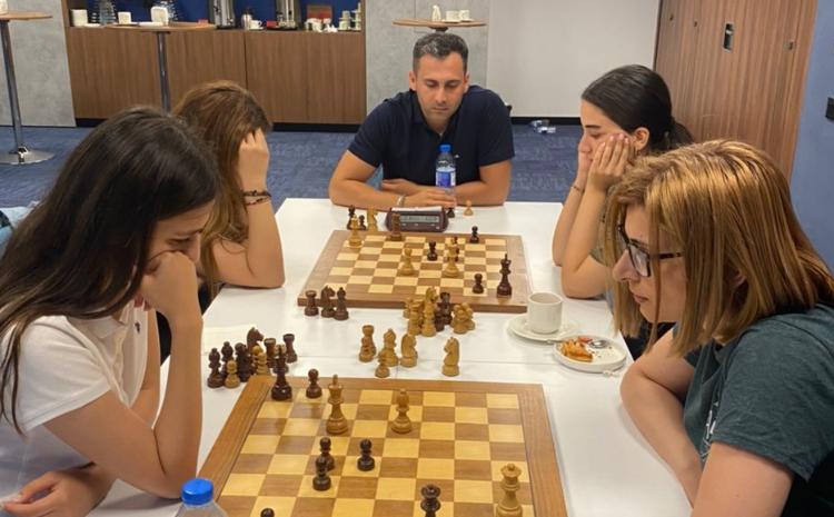 Qadın şahmatçılar olimpiadaya hazırlığa başladı 