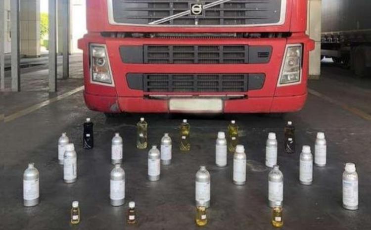 Yük avtomobilinin qoşqusunda ətir yağları aşkarlandı 