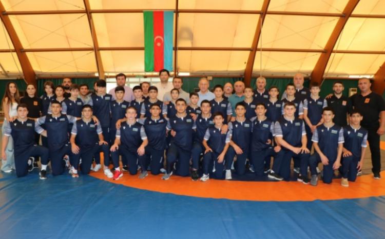 Güləşçilərimiz U-15 Avropa çempionatında iştirak edəcək 