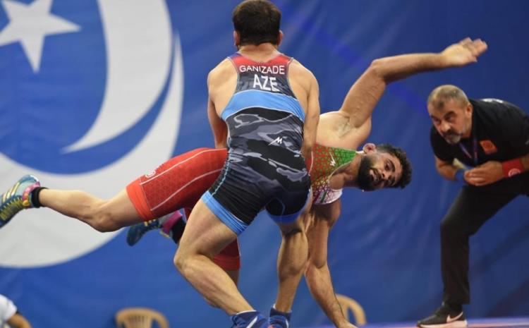Daha bir güləşçimiz V İslamiadada gümüş medal qazanıb 
