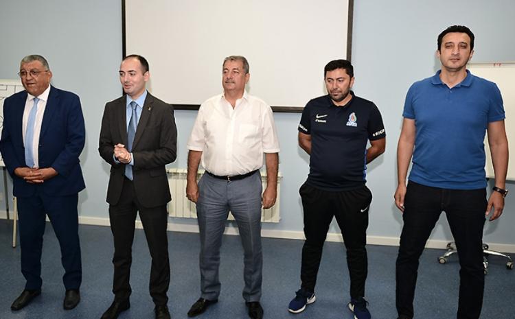 AFFA rəhbərliyi V İslam Həmrəyliyi Oyunlarında iştirak edəcək milli komandanın üzvləri ilə görüşüb 
