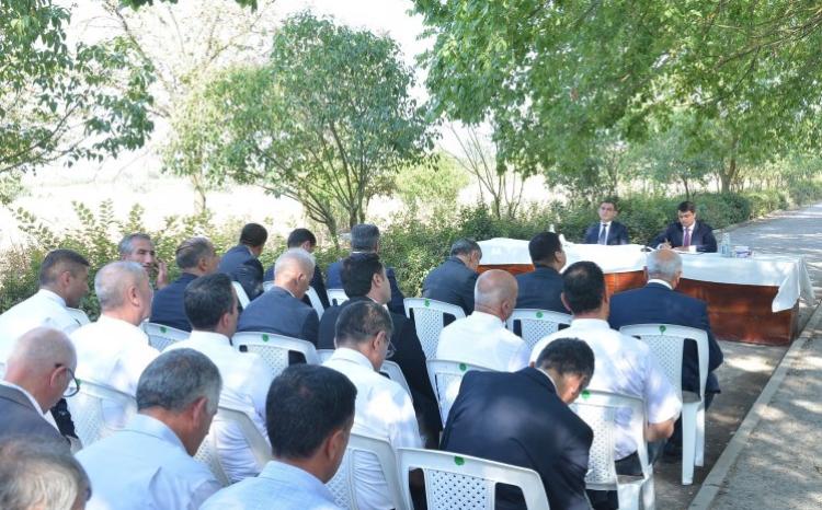 İcra başçısı vətəndaşların problemlərini dinlədi 