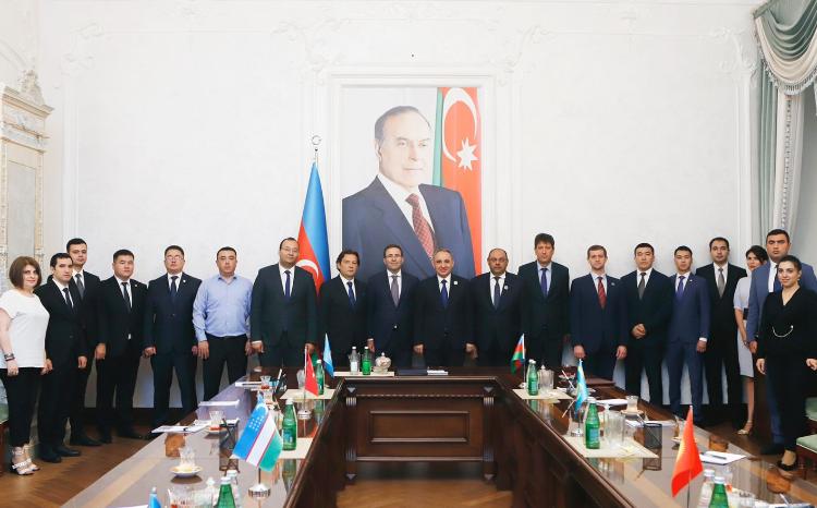 Türk Dövlətlərinin prokurorları Bakıda bir araya gəldi 