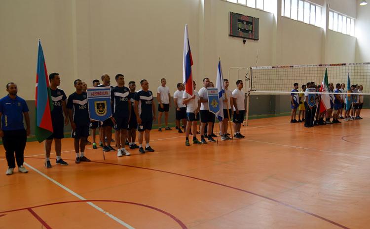 Азербайджанские военные моряки стали победителями соревнований по волейболу 