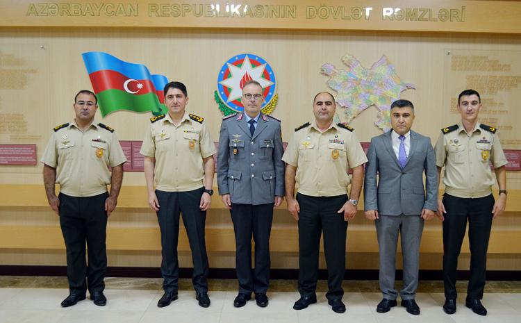 Состоялись двусторонние переговоры между министерствами обороны Азербайджана и Германии 