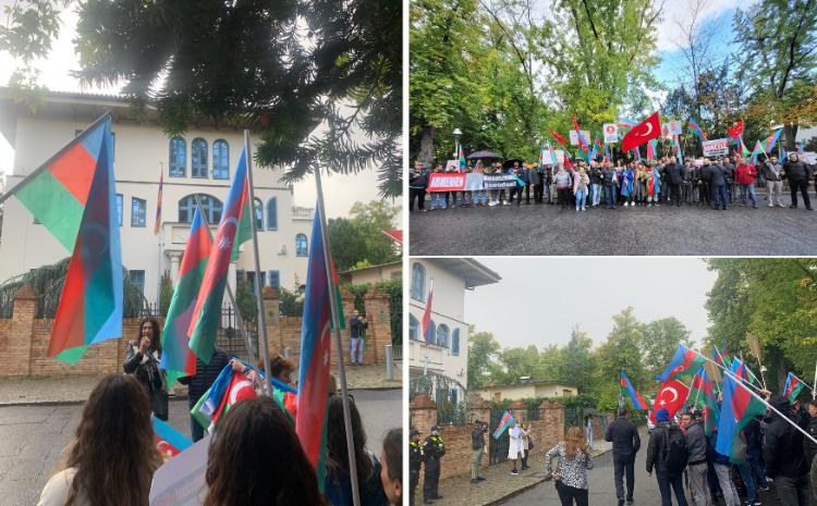 Aзербайджанская община провела пикет перед посольством Армении в Берлине 