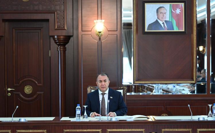 Milli Məclisin Təbii ehtiyatlar, energetika və ekologiya komitəsinin 2022-ci ilin payız sessiyasında ilk iclası keçirilib 