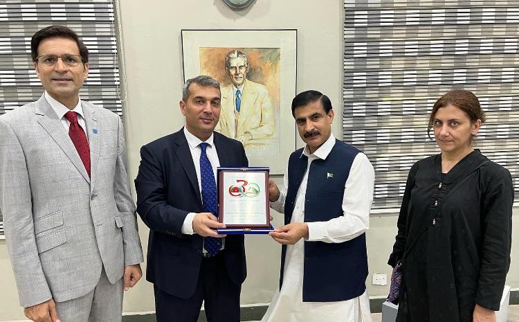 Səfir Xəzər Fərhadov Peşəvər Universitetinin tələbələrinə "Azərbaycan-Pakistan münasibətləri" mövzusunda mühazirə oxuyub 