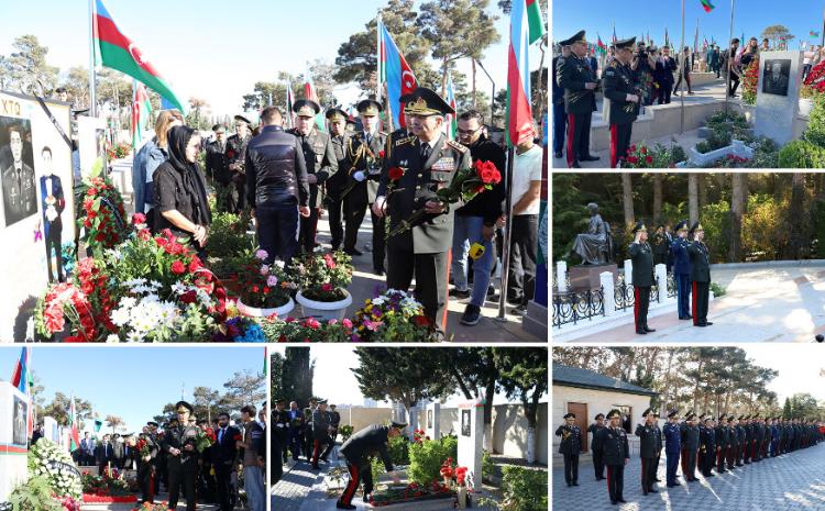 Руководящий состав Министерства обороны посетил Аллею почетного захоронения и Вторую Аллею шехидов - ВИДЕО