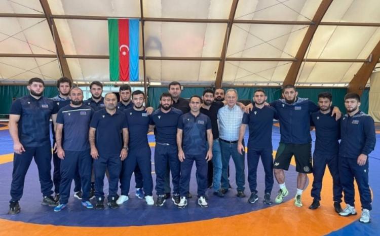 Sərbəst güləş üzrə millinin DÇ üçün heyəti açıqlanıb 