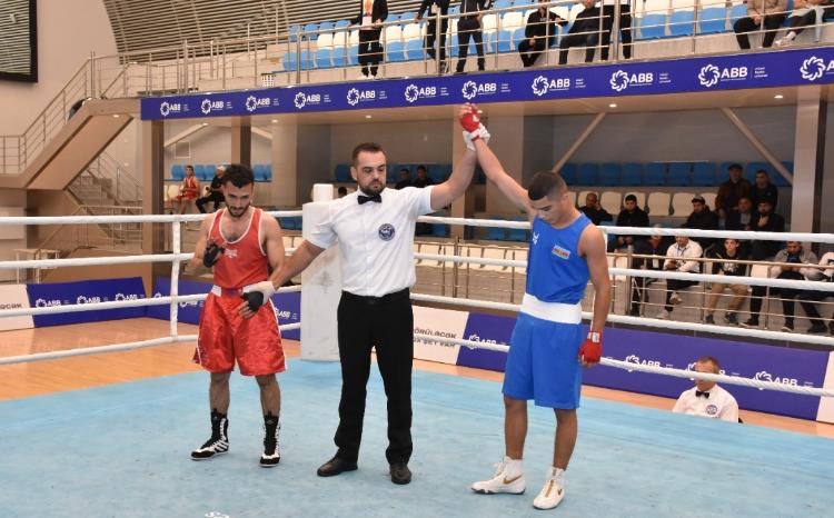 Azərbaycan çempionatının ilk günündə 17 döyüş keçirilib 