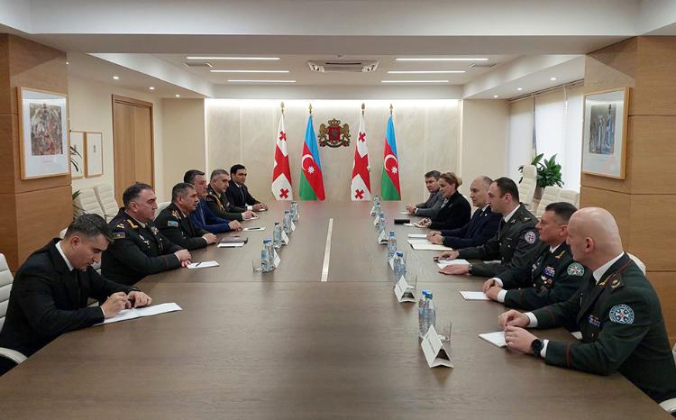 Azerbaijan Defense Minister met with his Georgian counterpart 