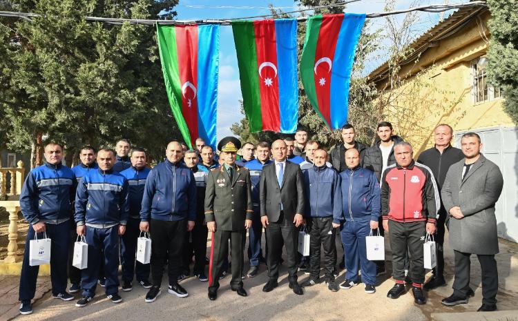 Cəzaçəkmə müəssisəsində yeni quraşdırılmış basketbol lövhəsi istifadəyə verilib 