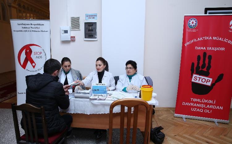 Pedaqoji Universitetdə QİÇS-lə mübarizəyə dair maarifləndirmə sessiyası keçirilib 