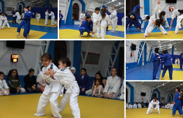 Azərbaycanda qızlar üçün cüdo klubu fəaliyyət göstərir 