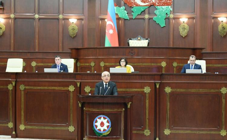 Baş nazir Əli Əsədov Milli Məclisdə çıxış edib 