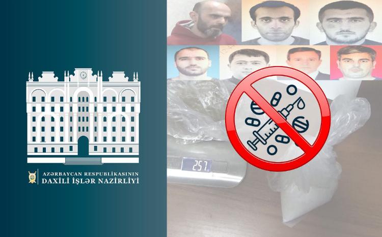 Bakıda narkotik maddələr təşkil edən "Uber" taksi şirkətinin 7 sürücüsü saxlanılıb - VİDEO