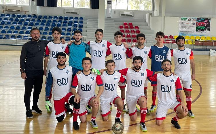 BDU-nun tələbələrdən ibarət futbol komandası turnirin qalibi olub 