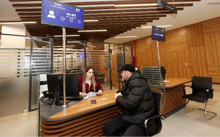 Açıq məkanda reklam yerləşdirilməsinə icazə üçün sahibkarlar "Bakı KOB evi"nə müraciət edə bilərlər 