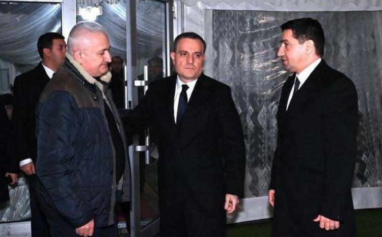 Ceyhun Bayramov və Hikmət Hacıyev Orxan Əsgərovun yas mərasimində 