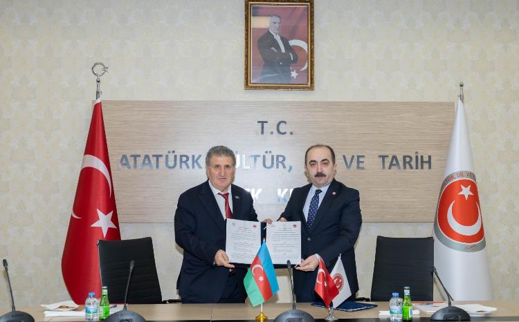 AMEA ilə Atatürk Kültür, Dil və Tarix Yüksək Qurumu arasında müqavilə imzalanıb 