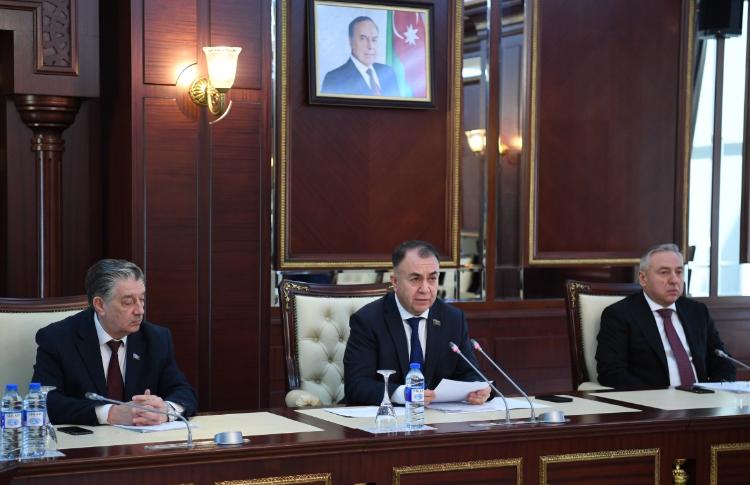 Təbii ehtiyatlar, energetika və ekologiya komitəsinin iclasında 