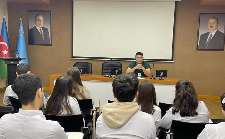 Moskva Dövlət Tibb Universitetinin Bakı filialının tələbələrinə "Kariogiyaya və Terapiya" fənni tədris edilir 