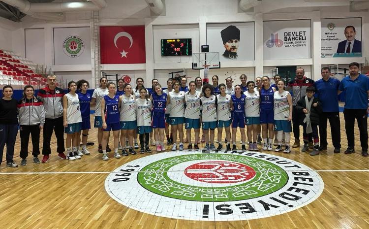 U-16 qızlar komandamızın hazırlığı davam edir 