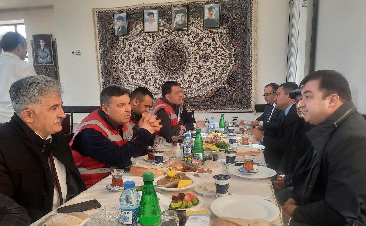 Deputatlar Hümam İsmayıllının yas mərasimində iştirak ediblər 