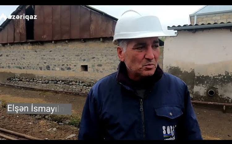 Yevlax rayonunun Qoyunbinəsi kəndində istismar müddəti başa çatan qaz xətləri yenilənir - VİDEO