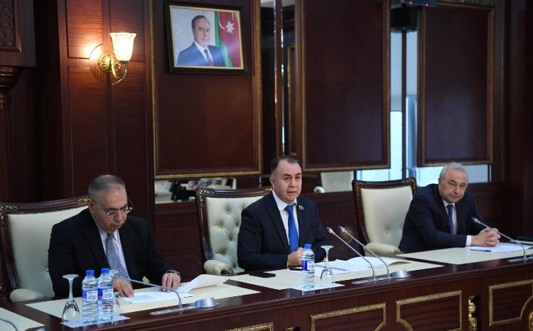 Təbii ehtiyatlar, energetika və ekologiya komitəsinin iclasında 