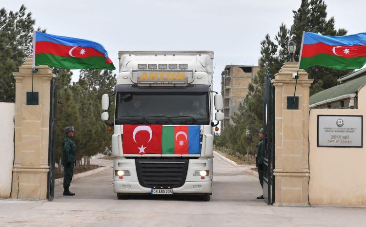 DSX: Azərbaycan Türkiyəyə növbəti dəfə humanitar yardım göndərib 